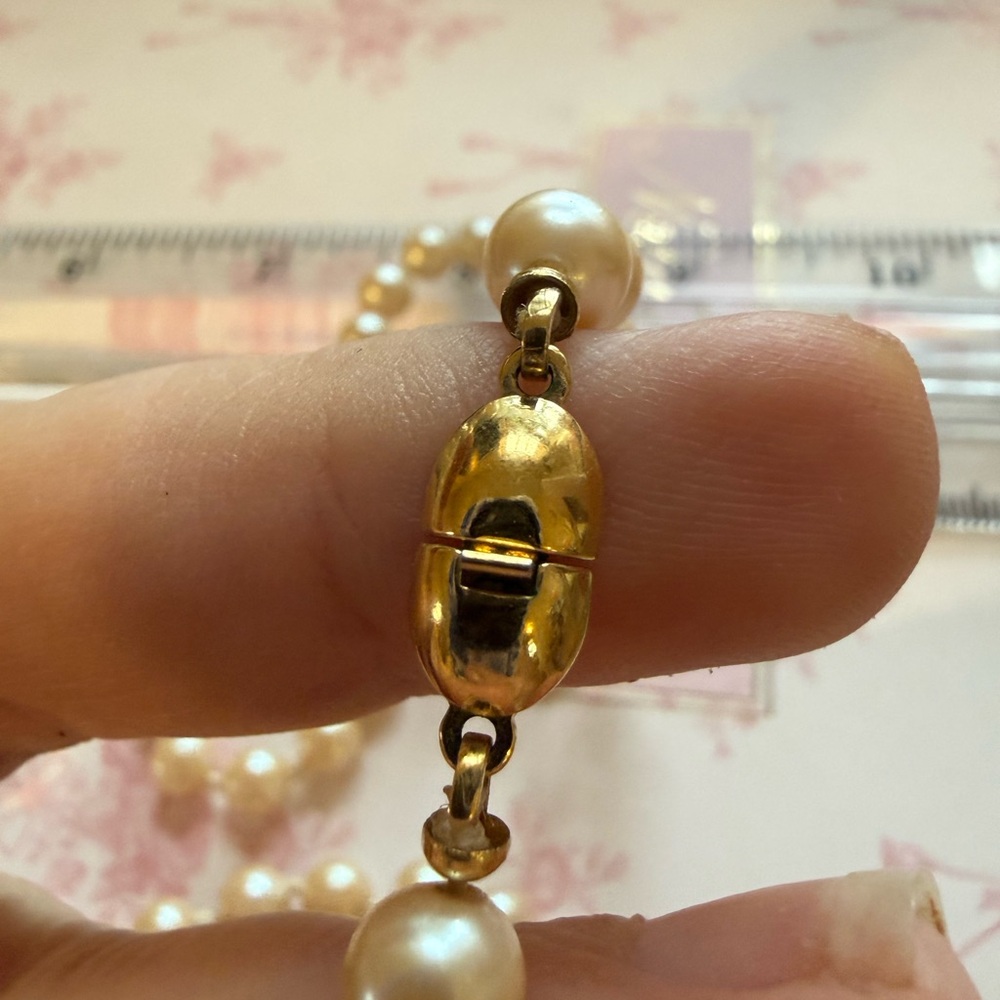 Monet Cream Pearl Necklace - Picture 4 of 6